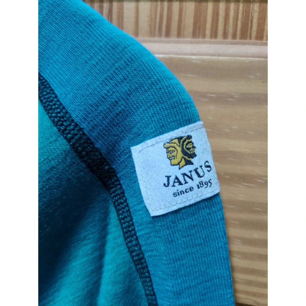 JANUS Norway Merino Wool Base Layer Top Youth Size 14 or Womens XS/S Green Blue
